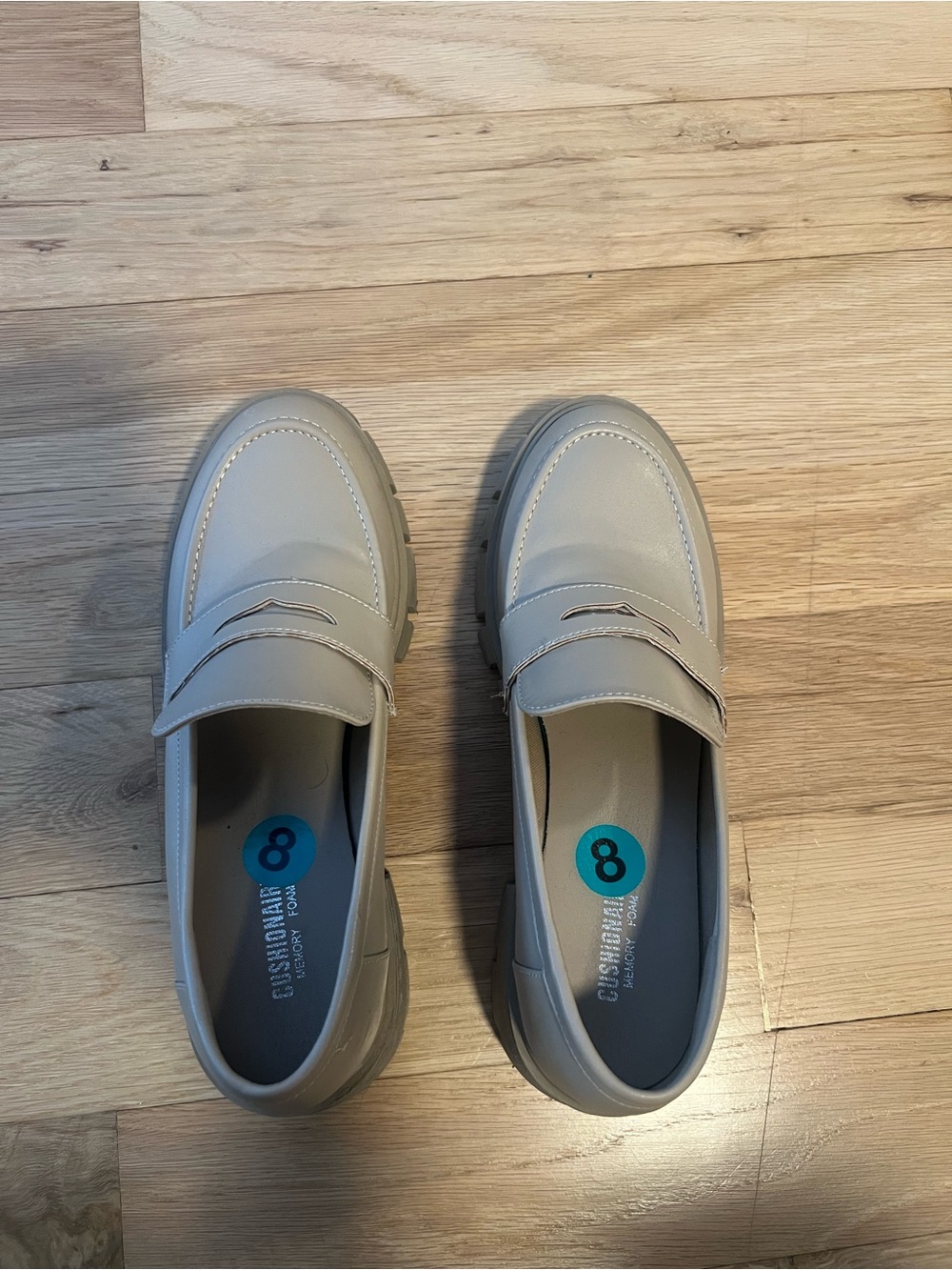 Source Unknown Cream Penny Loafers for Women